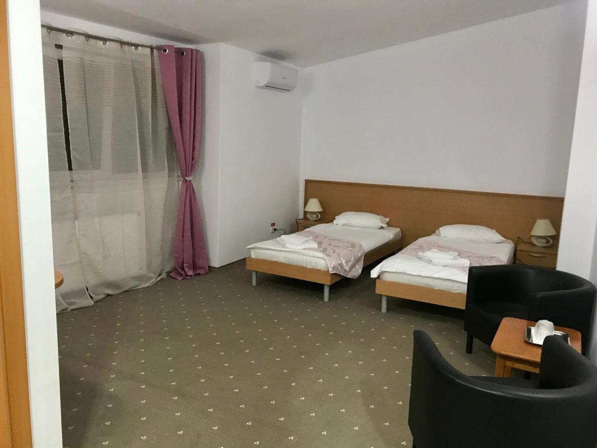 Hotel Vandia Temeşvar Dış mekan fotoğraf
